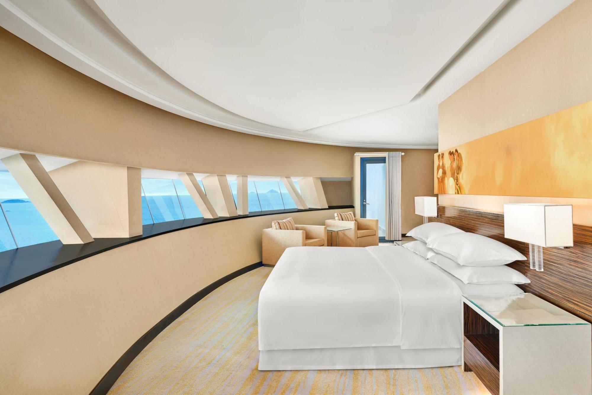 Sheraton & होटल 5*