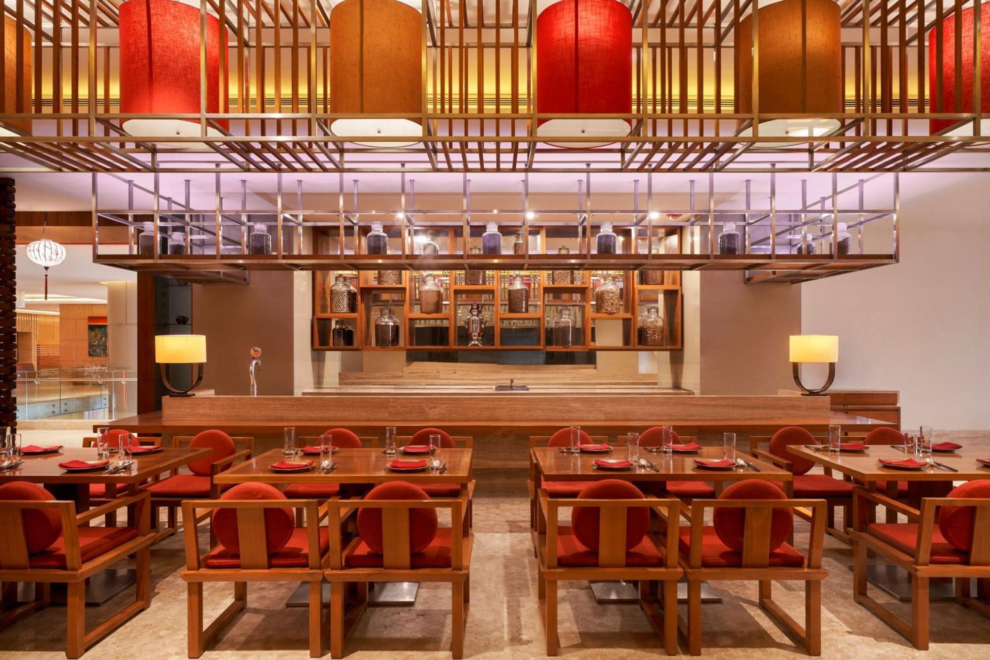 Sheraton & होटल 5*